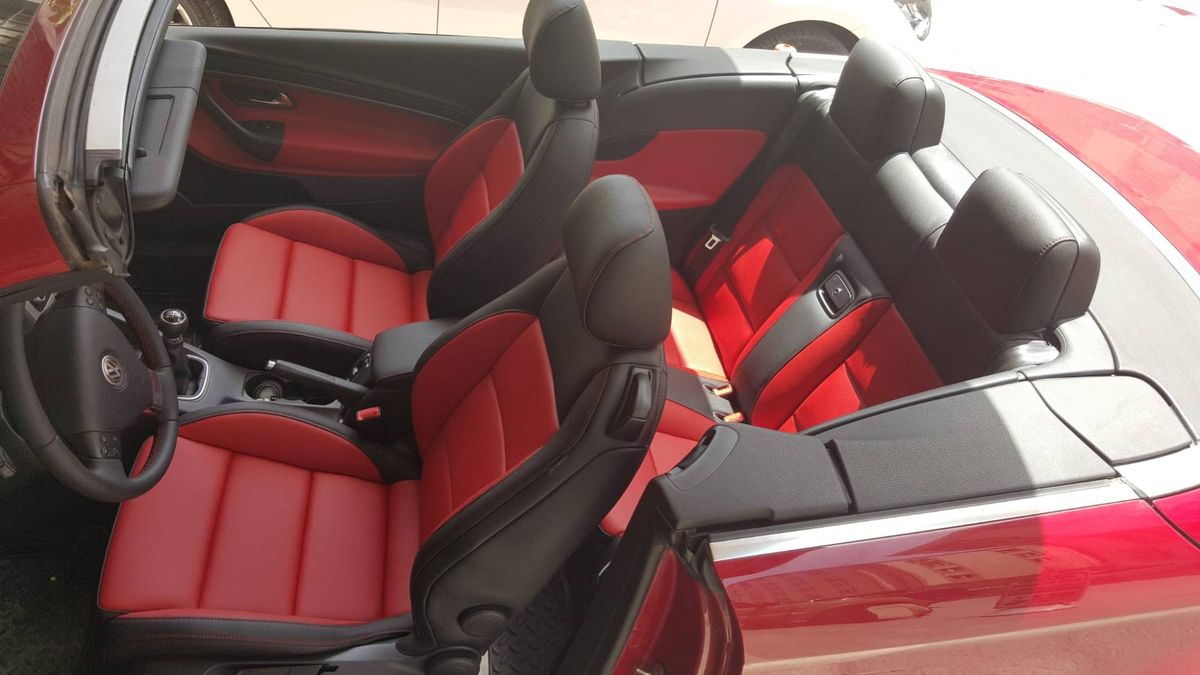 Volkswagen Eos, Kırmızı ve siyah deri